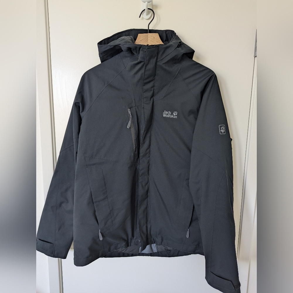 Jack Wolfskin Black Snow/Ski Jacket - DOWN